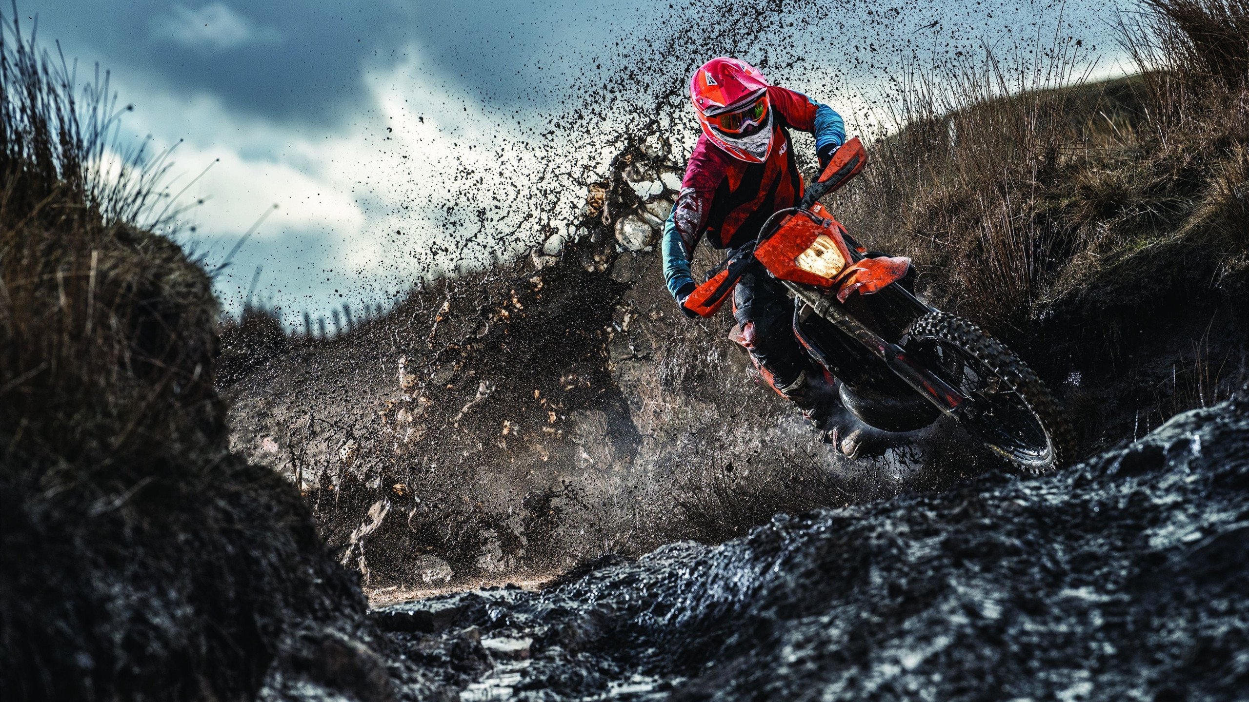 灰熊铁血防守锁死火箭，季后赛焦点战展现团队篮球真谛