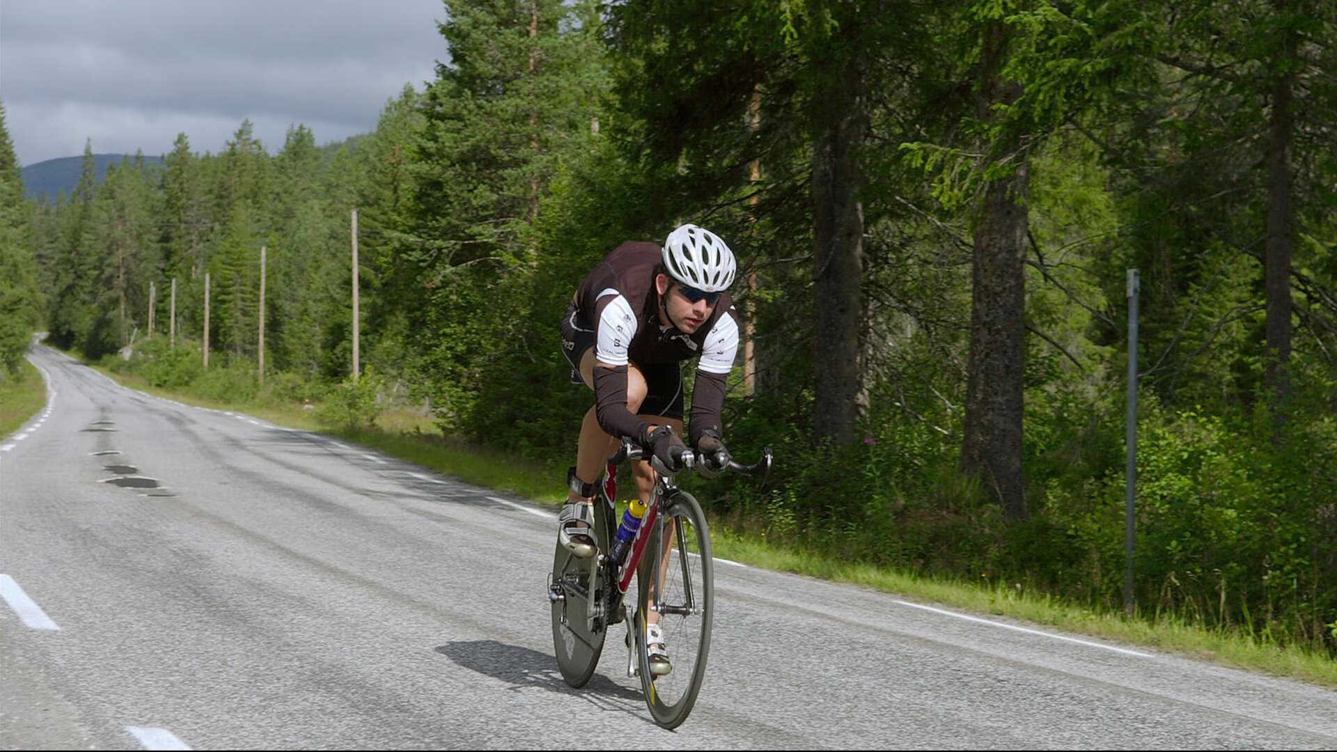 FB赛事直播-瑞士完胜日本，阿克一手掌控比赛走势的战术密码