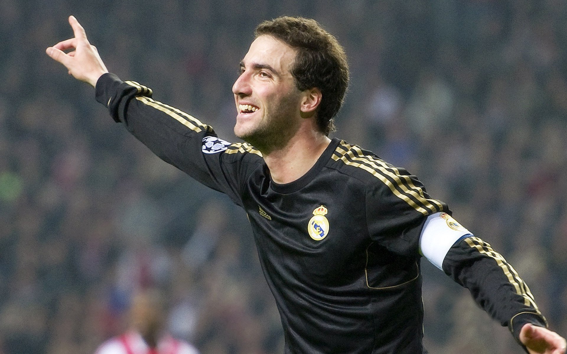 厄德高闪耀南美之巅，哥伦比亚的争冠密码与马里防线前的唯一性胜利